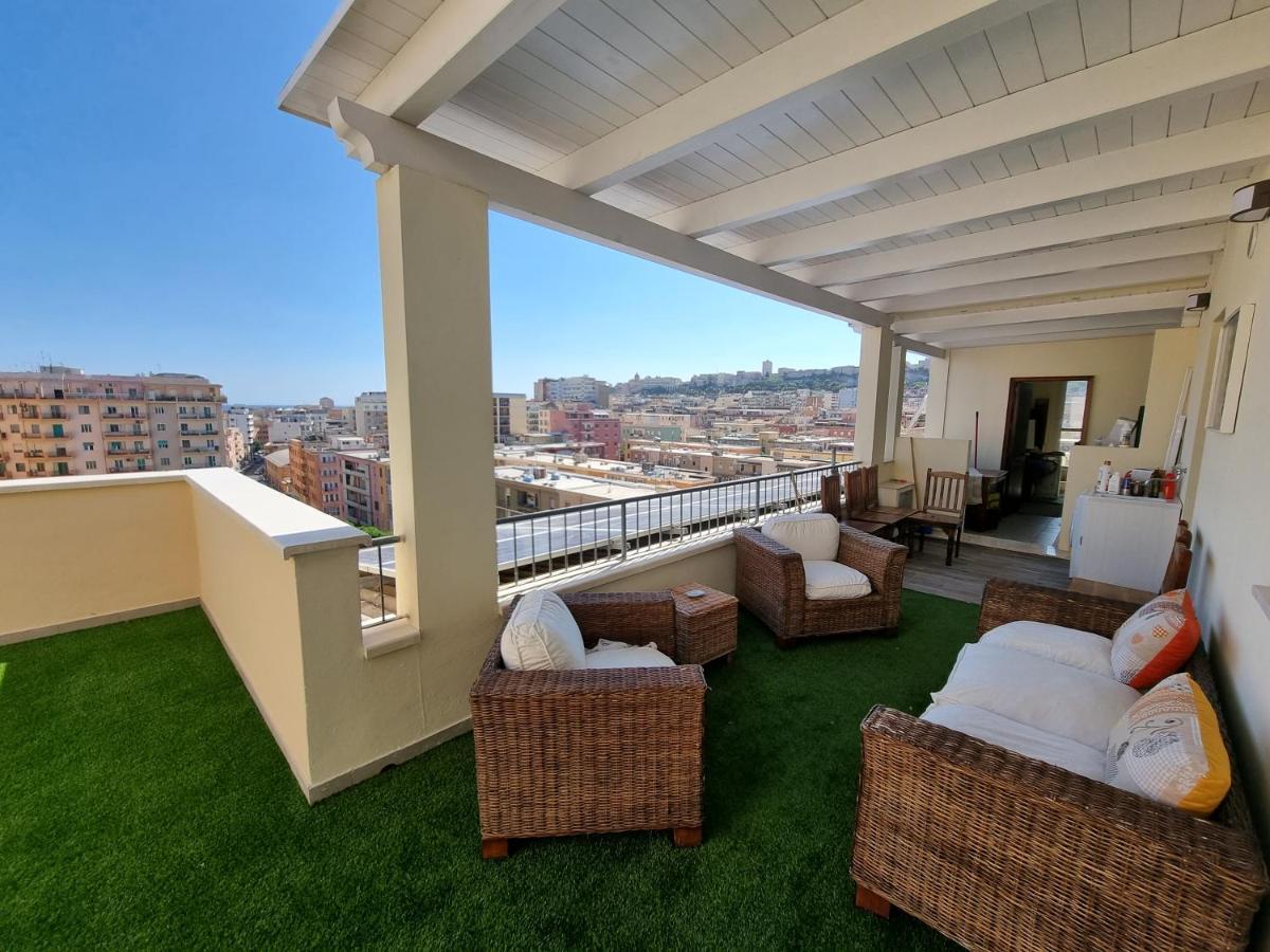 Appartamento Attico Panoramico Cagliari Esterno foto