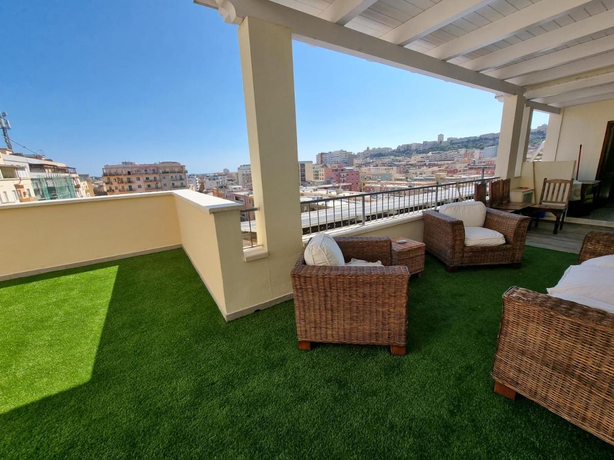 Appartamento Attico Panoramico Cagliari Esterno foto